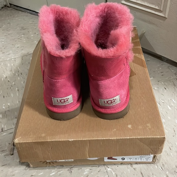 Pink ankle UGG - Picture 2 of 8
